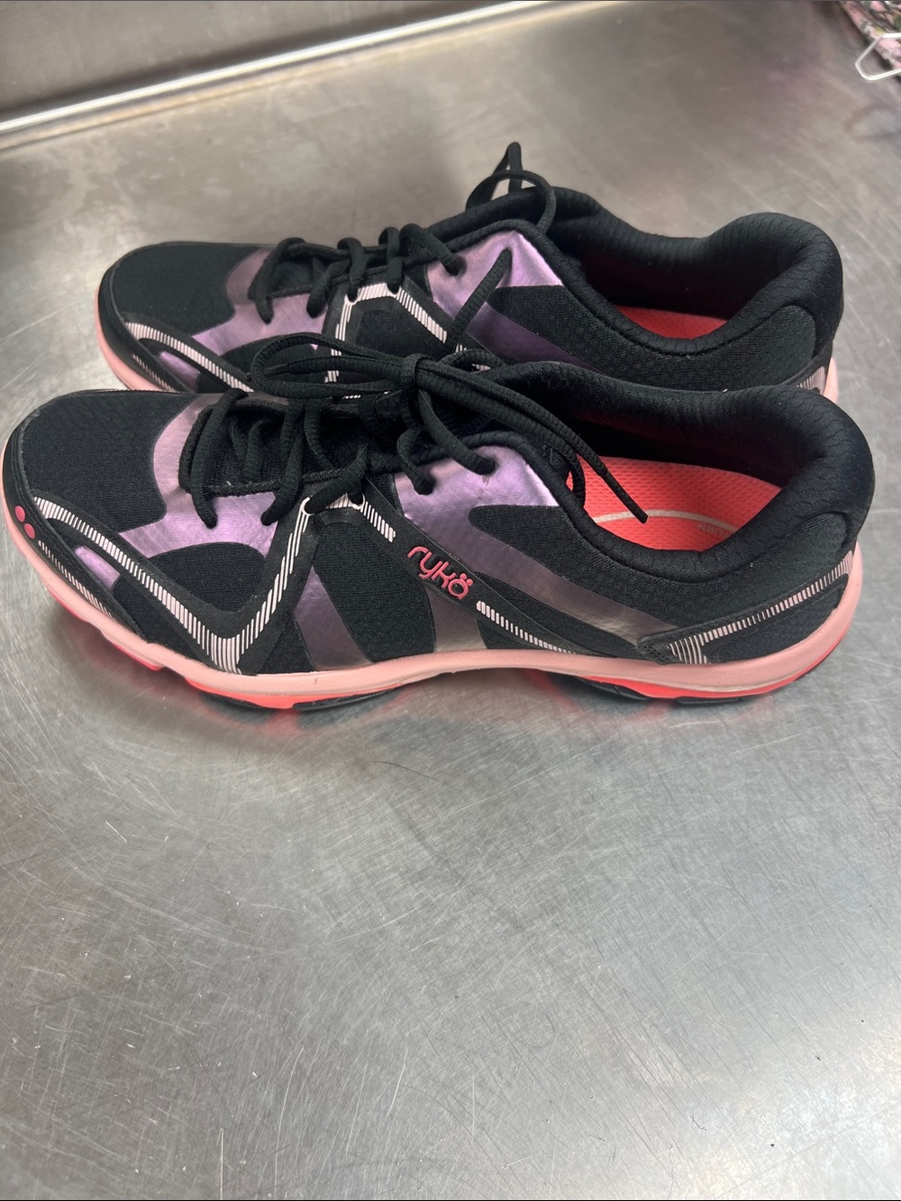 Ryka Women's Black and Pink Cross-Training Sneakers Sz 10